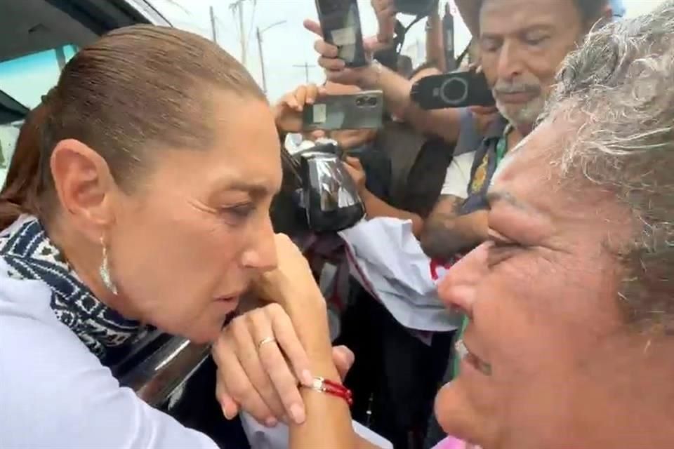 Mamá de periodista secuestrada logra hablar con Sheinbaum