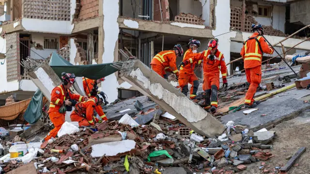 Venezuela eleva a 2.295 los muertos y a 11.267 los heridos tras el doble terremoto