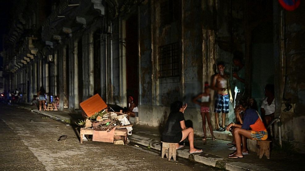 Cuba, restablece progresivamente su red eléctrica tras un apagón nacional