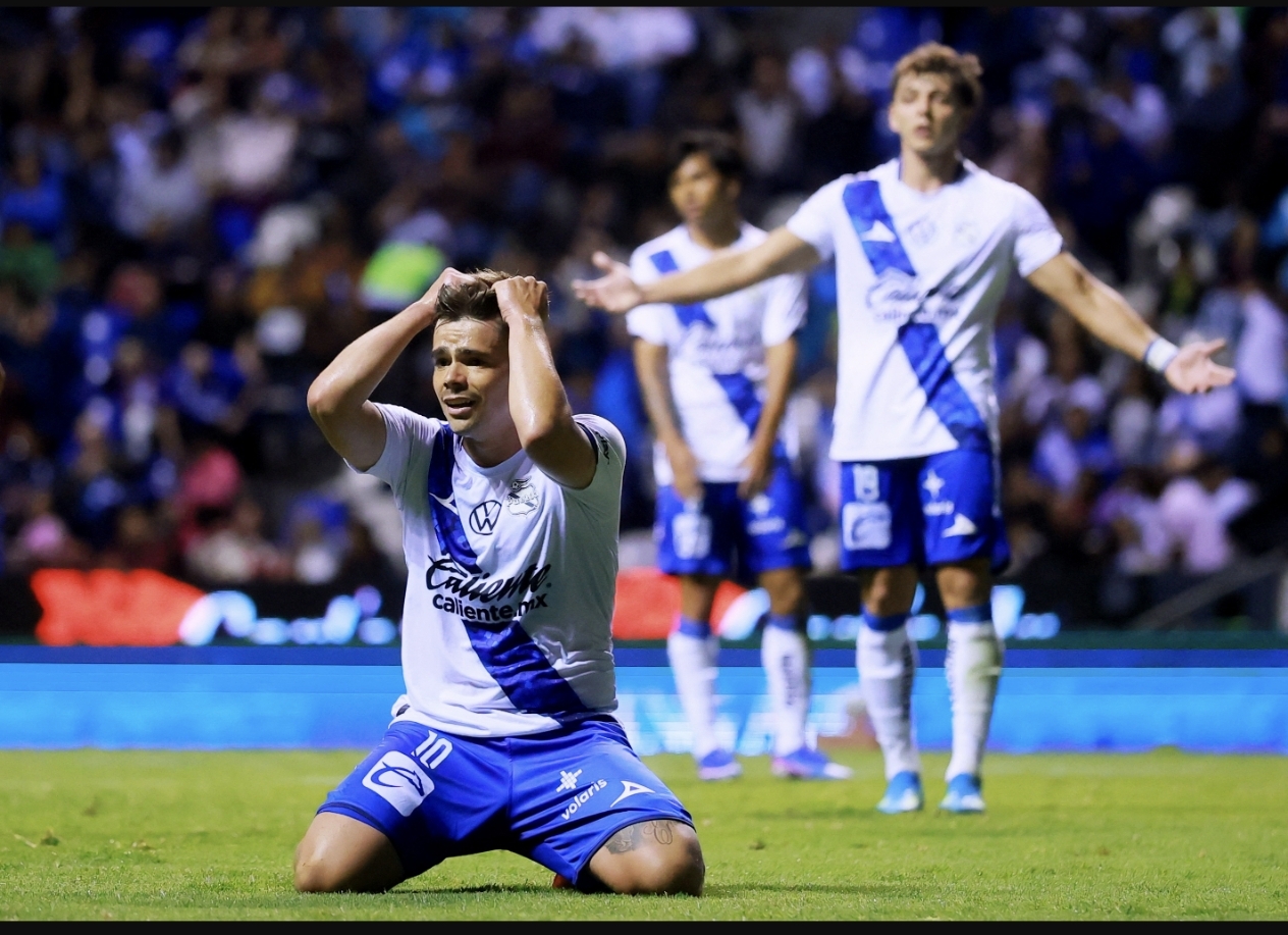 Juez ordena congelar cuentas del Club Puebla tras conflicto legal