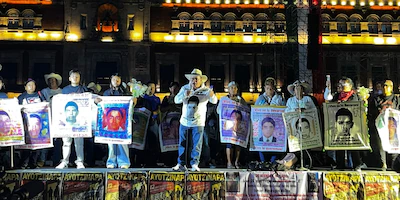 Padres y madres de los 43 normalistas exigen regreso del GIEI y respuestas a 12 años de su desaparición