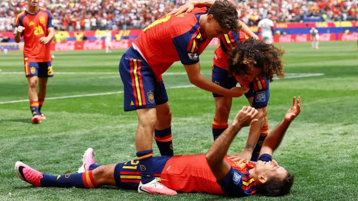 España obtiene su pase a octavos al ganarle a Austria