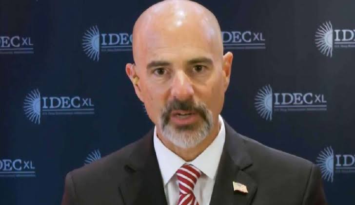 Terry Cole a funcionarios mexicanos coludidos con el narco: "Son objetivos de la DEA"