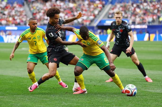 Canadá hace historia y elimina a Sudáfrica