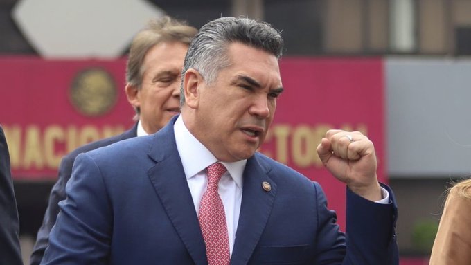 ‘Alito’ llama "a bajar" a Morena en 2027: ‘Tenemos un año para organizarnos’