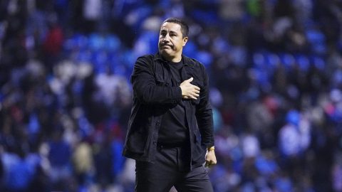 Efraín Juárez no se va de los Pumas