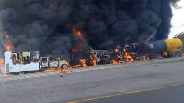 Explosión en caseta de La Venta, Tabasco, tras choque de pipa de combustible