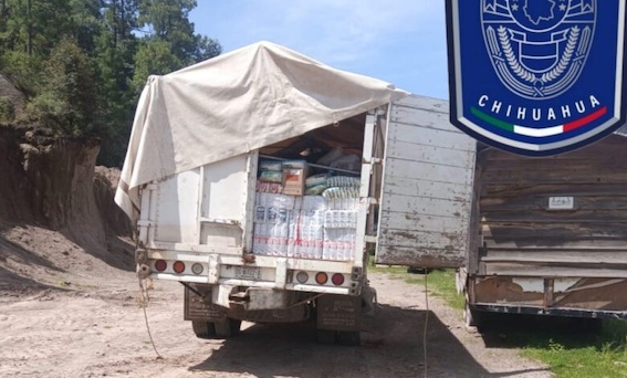 Hallan 3 muertos al interior de camión de Segalmex en Chihuahua