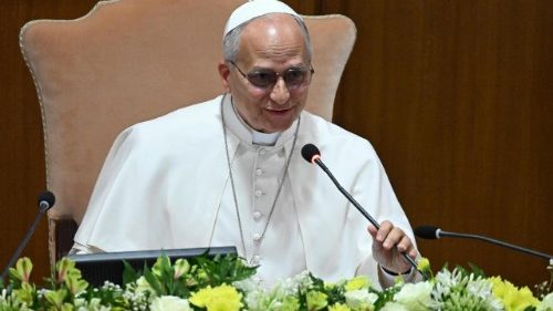 León XIV en su primera encíclica como papa pide "desarmar" a la inteligencia artificial