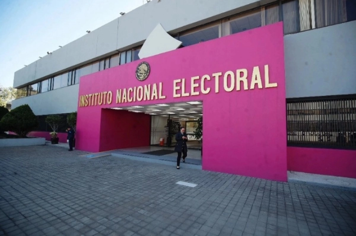 Detecta INE irregularidades financieras a "México Tiene Vida"