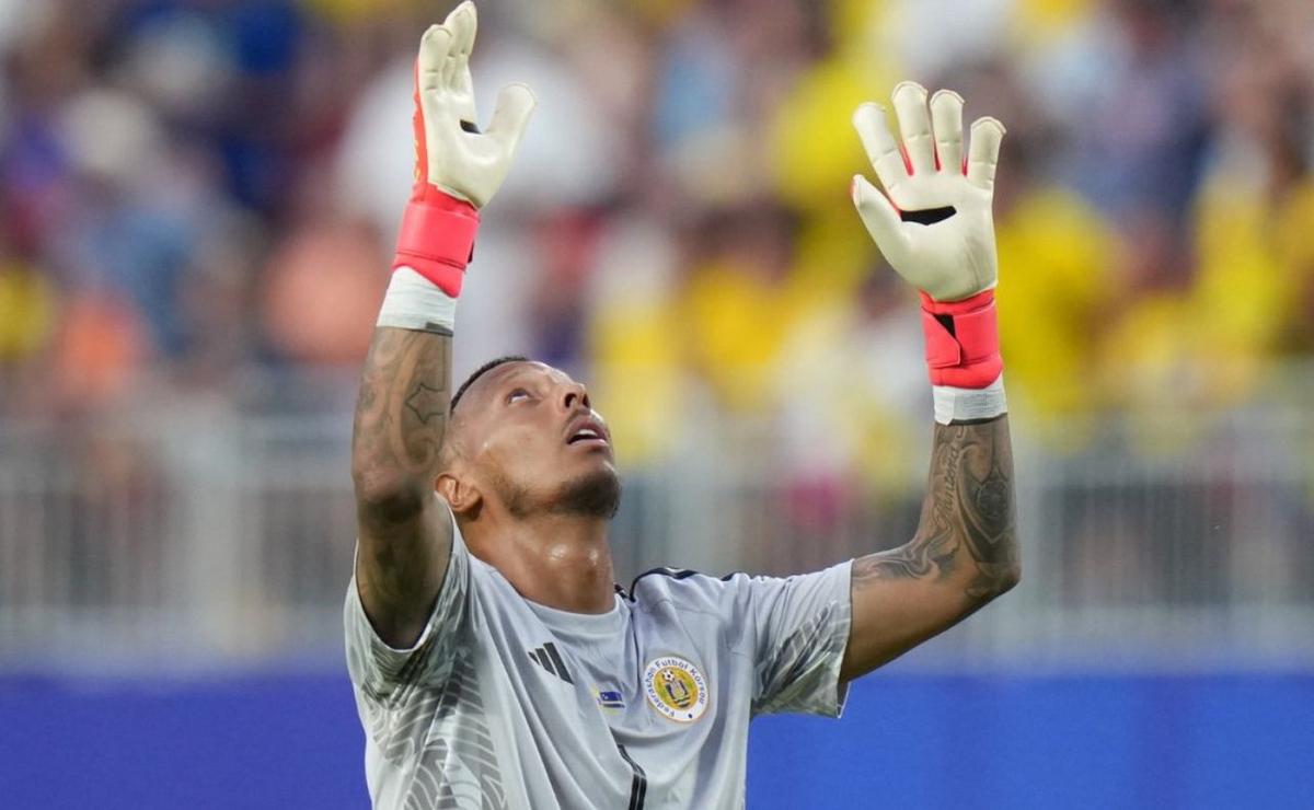 Curazao logra primer punto en Copas Mundiales al empatar con Ecuador; portero Eloy Room tuvo noche heroica
