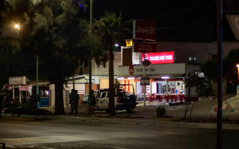 5 ejecutados en Tecate e intentan quemar taquería
