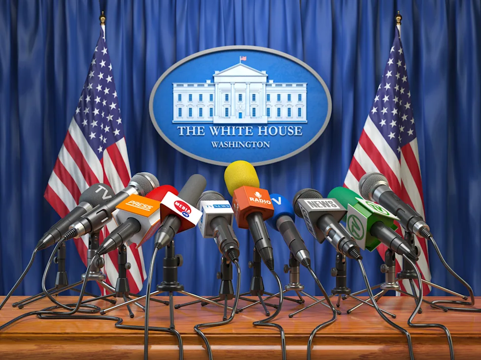 Departamento de Justicia de EU investiga a cadenas de TV por supuesto boicot contra Trump