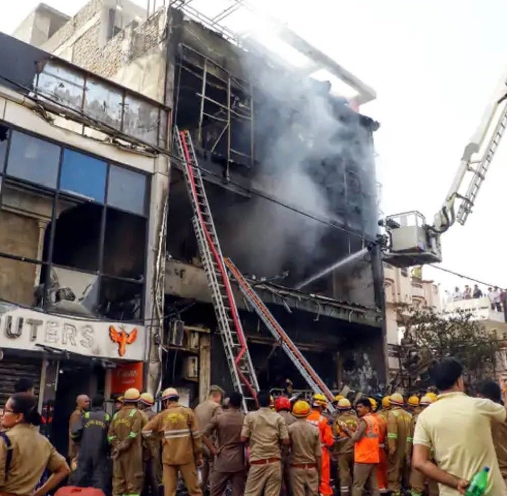 15 muertos en incendio de una escuela en La India