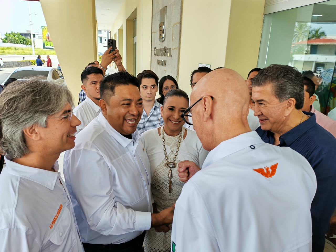 MC busca la gubernatura de Veracruz en 2030; Dante Delgado se reúne con los Yunes