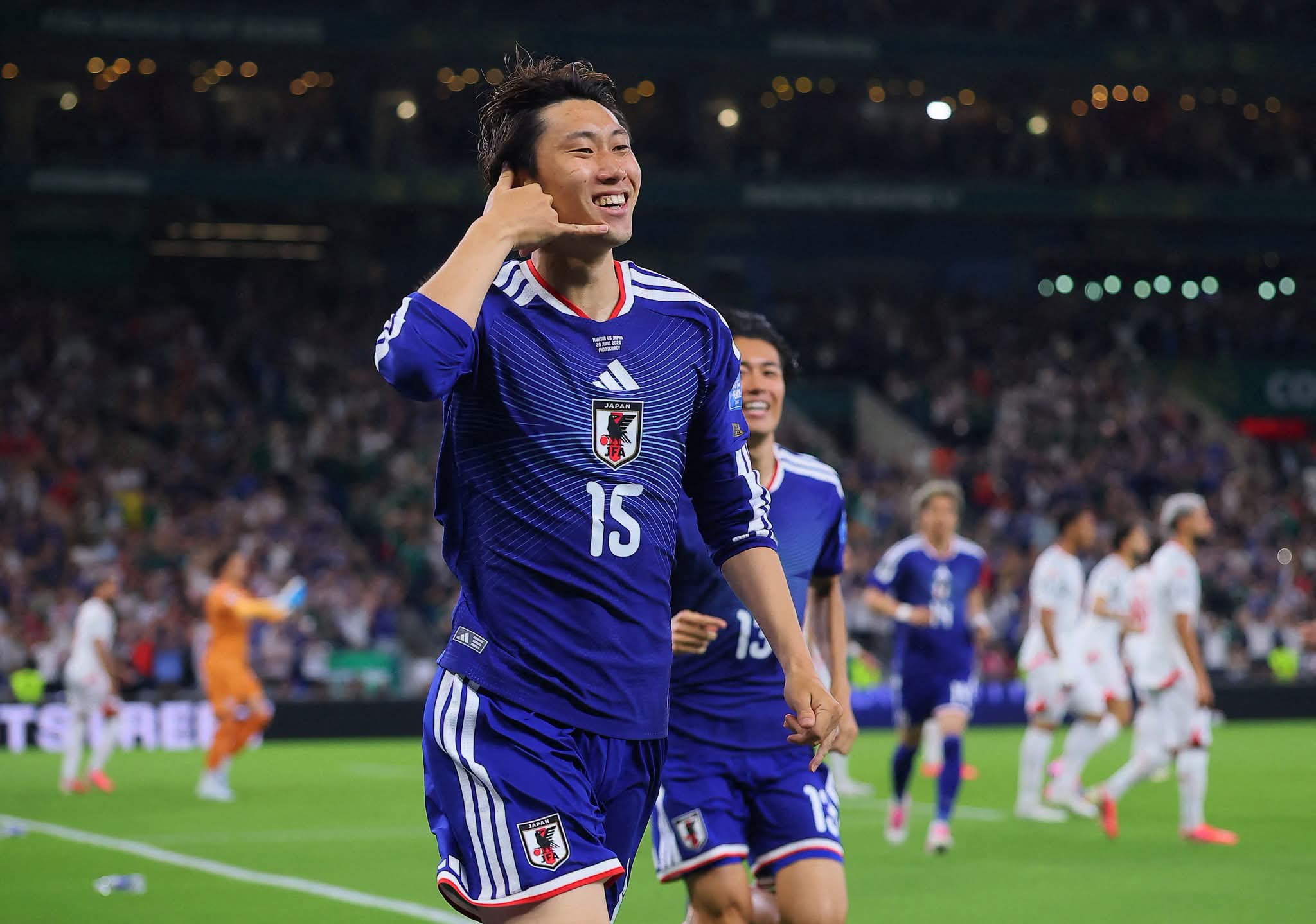 Japón golea 4-0 a Túnez e iguala a Holanda en el grupo F