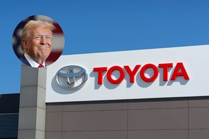Trump celebra anuncio de Toyota de trasladar producción de México a EU